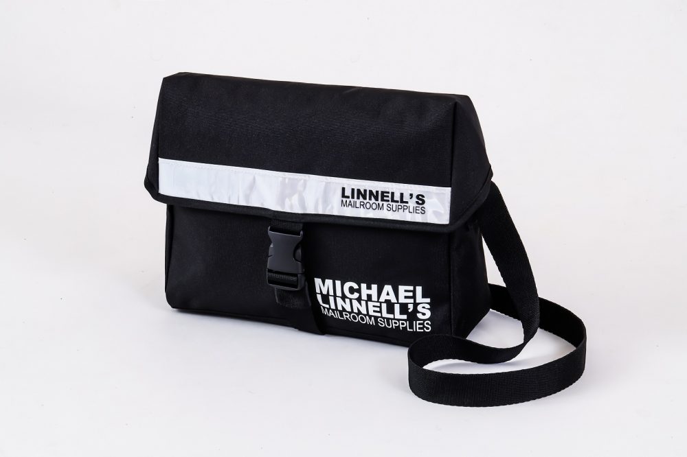 「マイケルリンネル」ブランドブックのスペシャルアイテムはデイリーに使えるメッセンジャーバッグ！