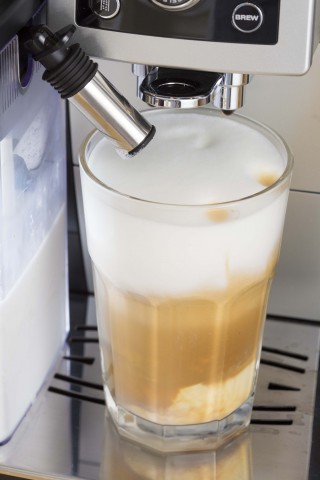 日本人好みのコーヒー「カフェ・ジャポーネ」が作れるデロンギの新全自動エスプレッソマシン