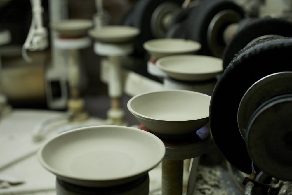 特別付録「BEAMS 美濃焼の皿」の製陶元を取材！【MonoMaster2月号／美濃焼の窯元を訪ねる】