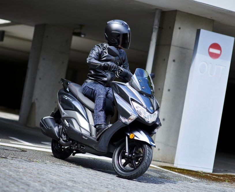 スズキからワンランク格上のスクーターBURGMAN STREET 125EXが新登場！