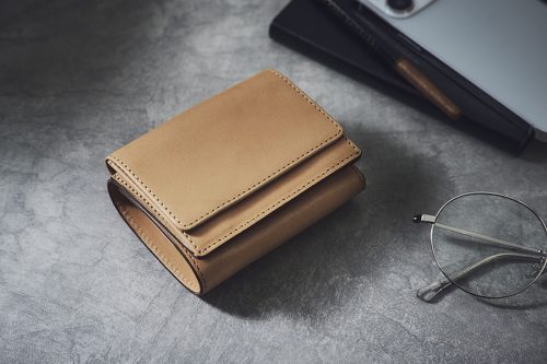 無印良品のコスパ抜群“ヌメ革財布”、完売続出のキーケースほか【財布の人気記事 月間ベスト3】（2023年8月）