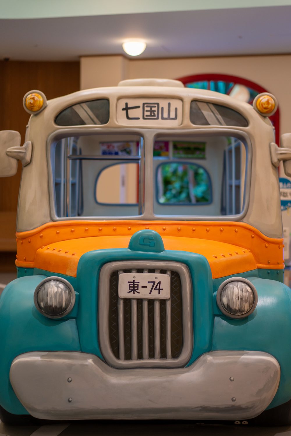 ジブリの大倉庫ではこんな光景にも出会える！　© Studio Ghibli