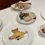 帝国ホテル物語“歴史を巡るフルコース”のレストランで提供されるメニューたち