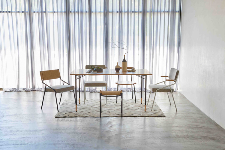 URBAN RESEARCH DOORS ダイニングチェア 送料込み URBAN RESEARCH DOORS / アーバンリサーチドアーズのダイニングチェア