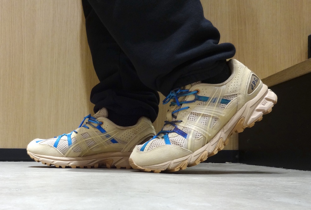 新品 asics×a.p.c. コラボ スニーカー-