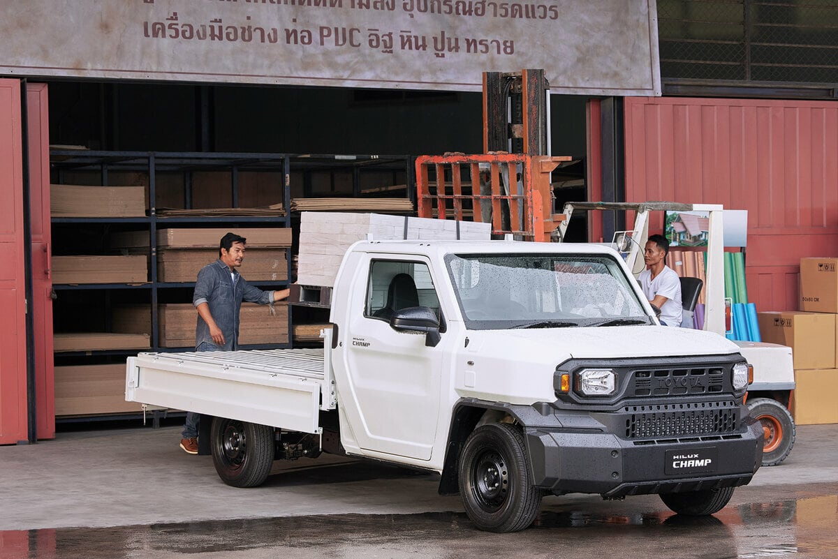 タイで発表されたIMVシリーズの新型ピックアップトラック「ハイラックス チャンプ」