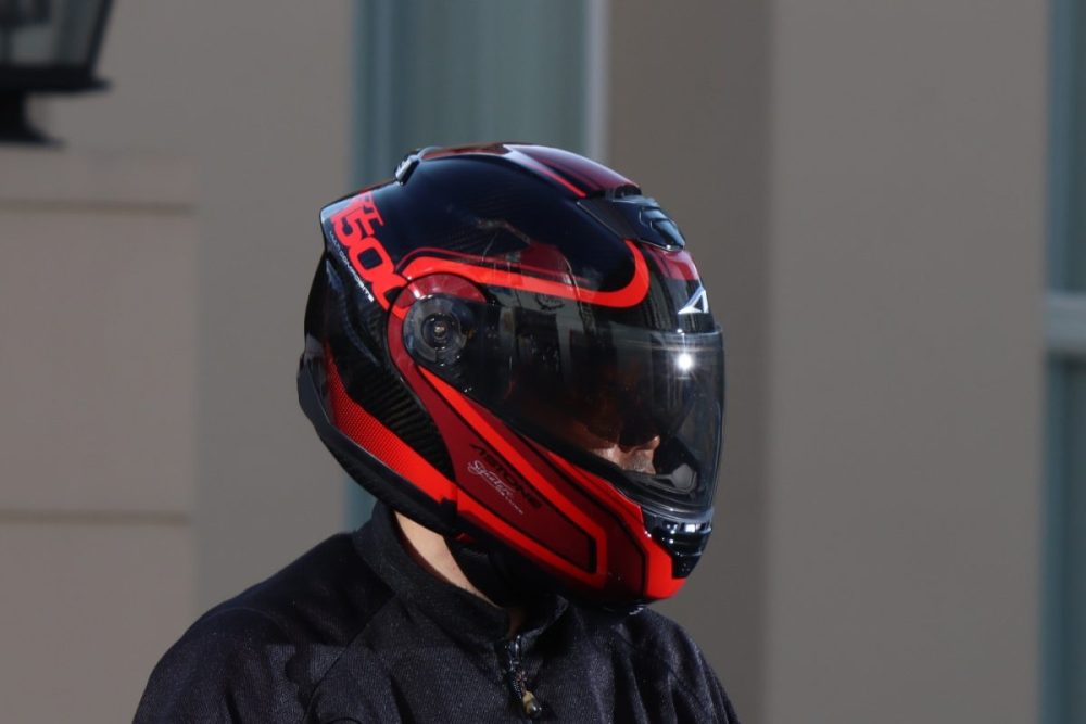 第1位　【即完売必至】システムヘルメットでこの値段!? アストンのカーボンヘルメットが軽量、スマート、神コスパで最強すぎる！