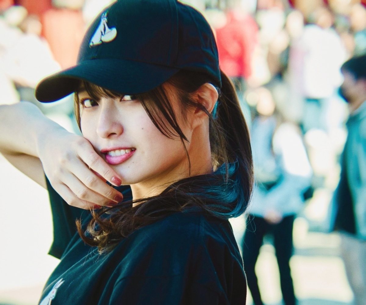 AKB48／行天優莉奈が魅せる】浅草を舞台に「#FR2と東京カレーパン」が