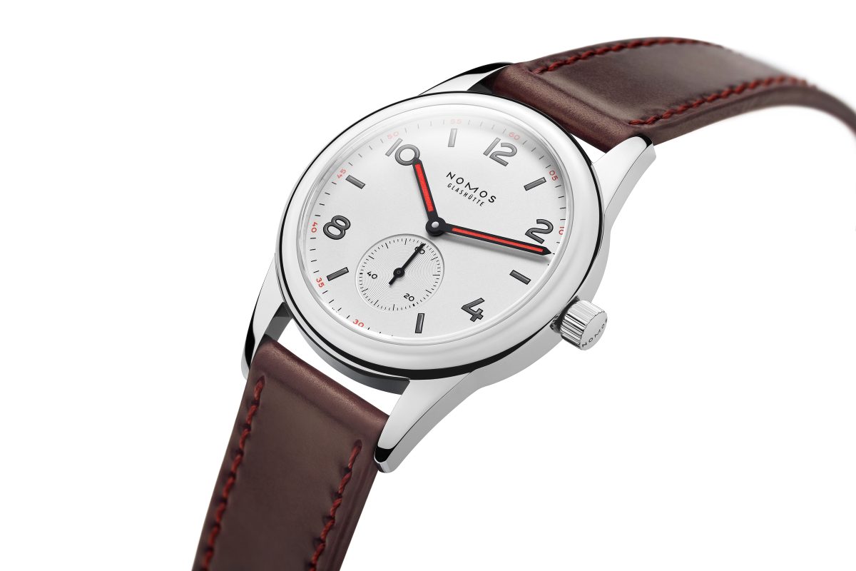 【今ほしいシンプルな手巻き時計】ノモス グラスヒュッテが人気モデル「クラブ」のオリジナルを復刻