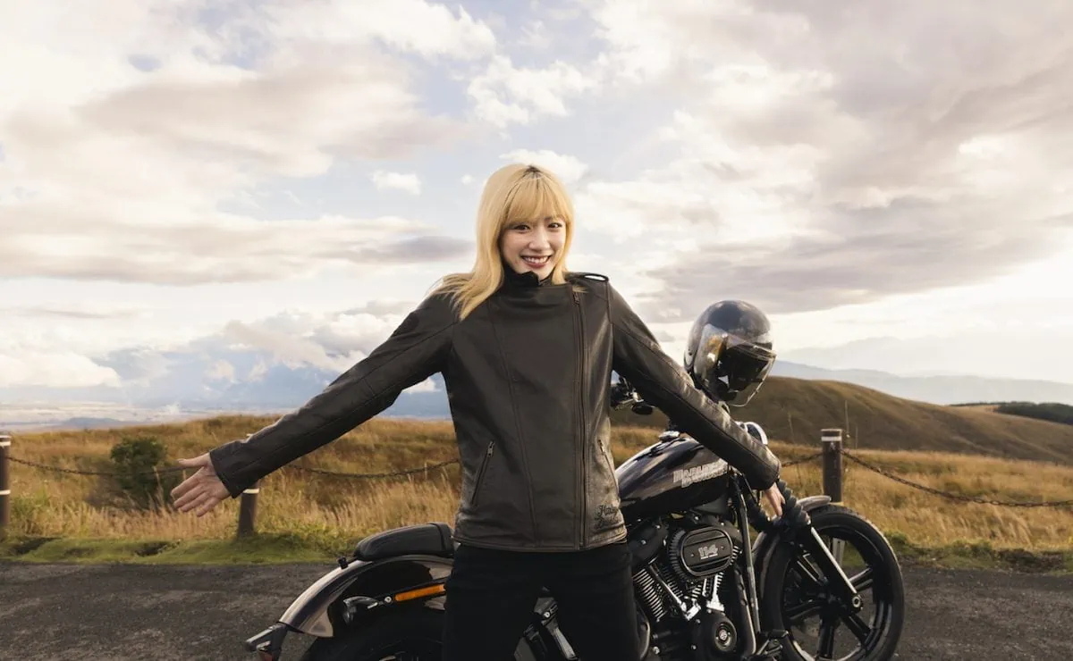 女優・永野芽郁のあふれるハーレー愛、“攻め”の最強125cc ほか