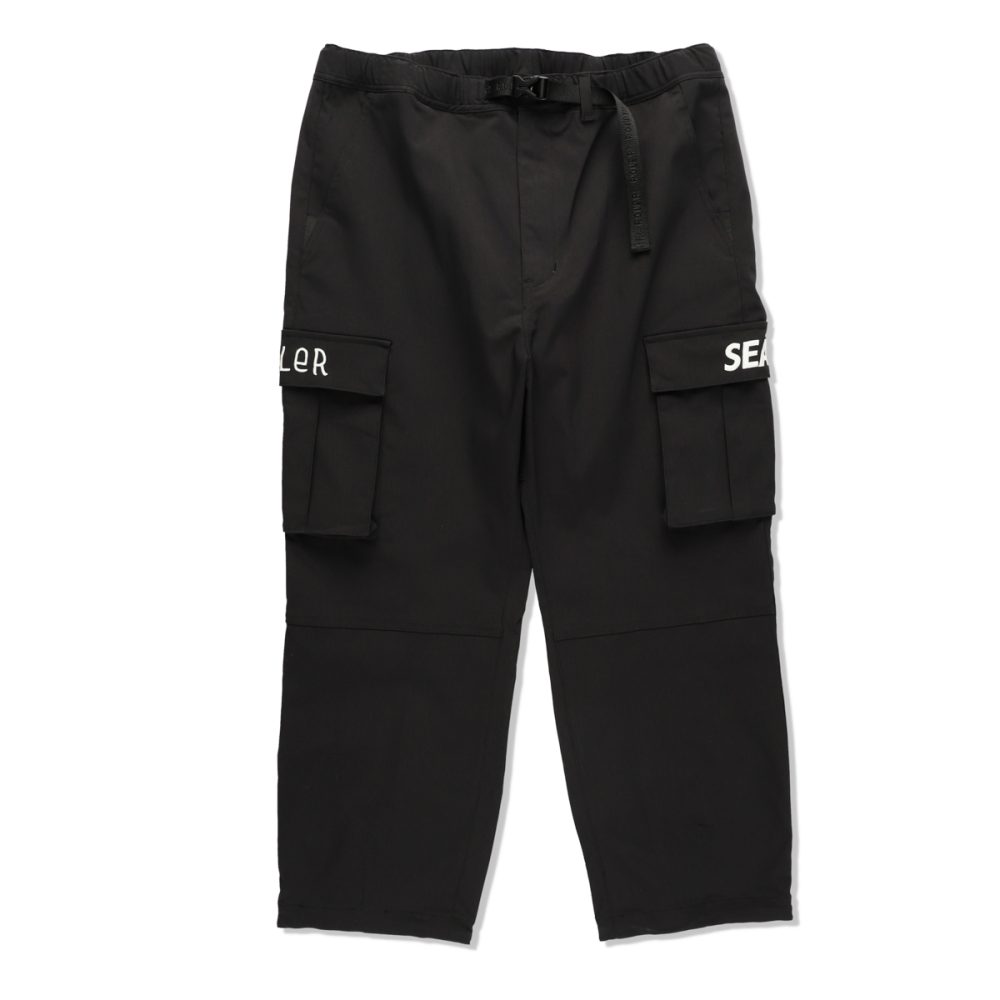 「POLeR × WDS FIELD CARGO PANTS」￥18,700／ブラック