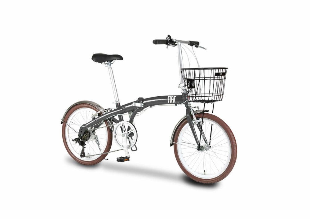 ボディカラーと同じコロッセオグレーに塗装されたFIATオリジナル自転車を特別装備