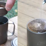「TITANBLUE COFFEE MUG&FILTER」のマグカップはハンドル付きの二重構造