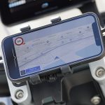 BMW Motorrad Connected アプリで、ナビゲーションやバッテリー残量、航続可能距離などが表示可能