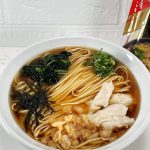 第3位　【本当にウマい“ご当地袋麺”】マニアが薦める！いまアツい「ラーメン大国」のベスト3杯／鳥中華 2人前（みうら食品）ここで注目なのが「天かす」