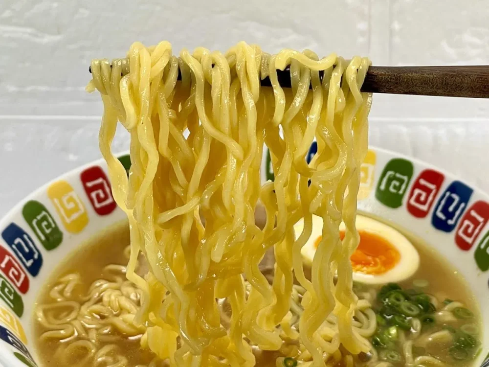 第1位　【本当にうまいインスタントラーメン】マニアが推す！間違いない「ご当地カレーラーメン」ベスト3