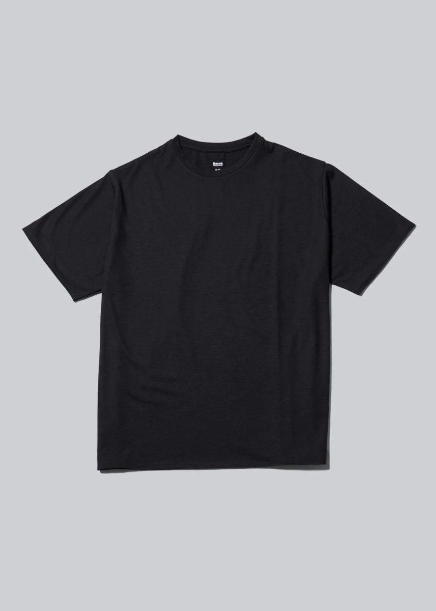 「ワンダーウェア AOYAMA Tシャツ」￥12,100／ブラック