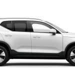 XC40 プラス B3をベースに「18インチ5スポークアルミホイール」や「ダークティンテッドガラス」などを特別装備