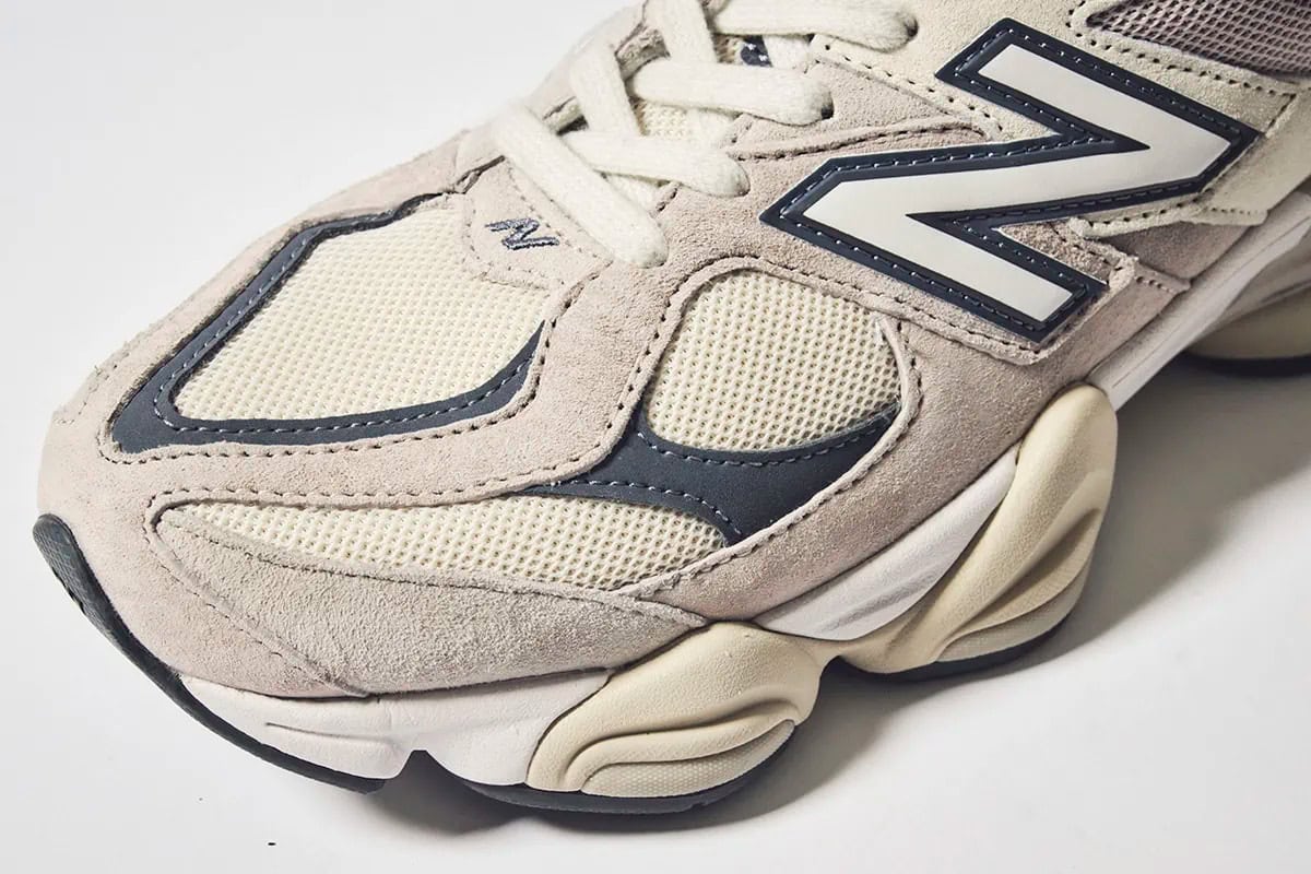 090...　他の方購入しないで下さい。 コレ買い」衝撃的に快適！ニューバランス「90/60」は今絶対に外せない