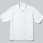 「DRYCOTTONY オープンカラーシャツ」￥12,650／ホワイト