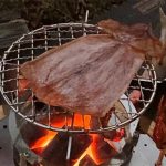 「呑楽 (DON-RAKU)」は付属の五徳や焼き網を使用すれば、さまざまな鍋料理や炙り料理なども愉しめる