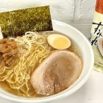 1.　すみれ　テールラーメン（西山製麺）麺のゆで時間はなんと7分！麺にしっかりとしたコシある太ちぢれ太麺の迫力は食べ応えバツグン