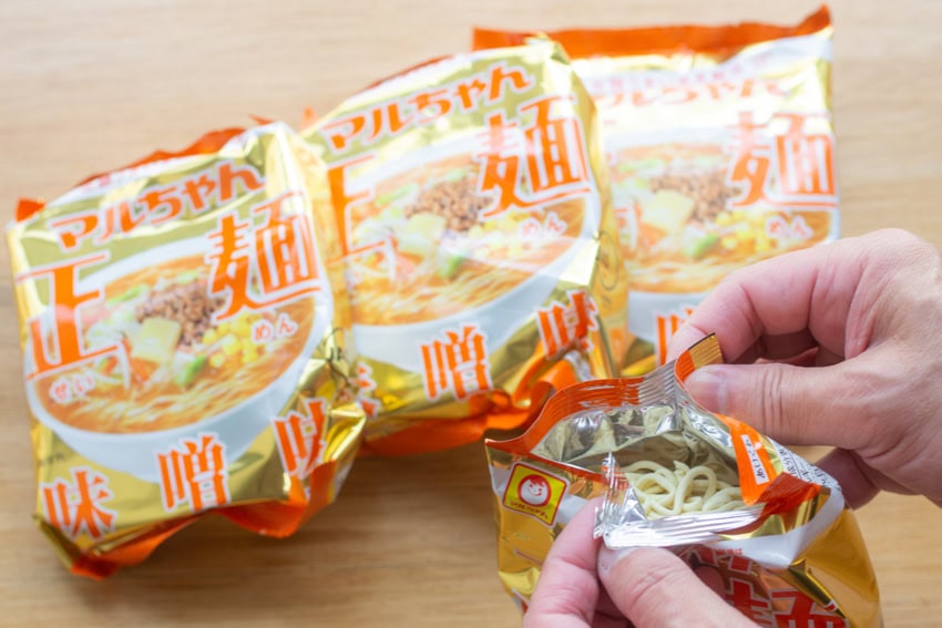 ５袋入りマルちゃん正麺味噌の２袋目のメニューは、もはやラーメンではありません！