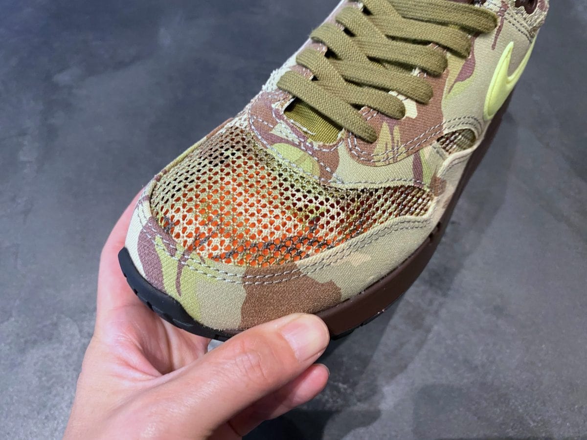 ナイキ エア マックス 1 '86」伝説を再定義するカモ柄をスニーカー系