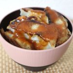 餃子丼に「ぶっかけトマト」をかけた