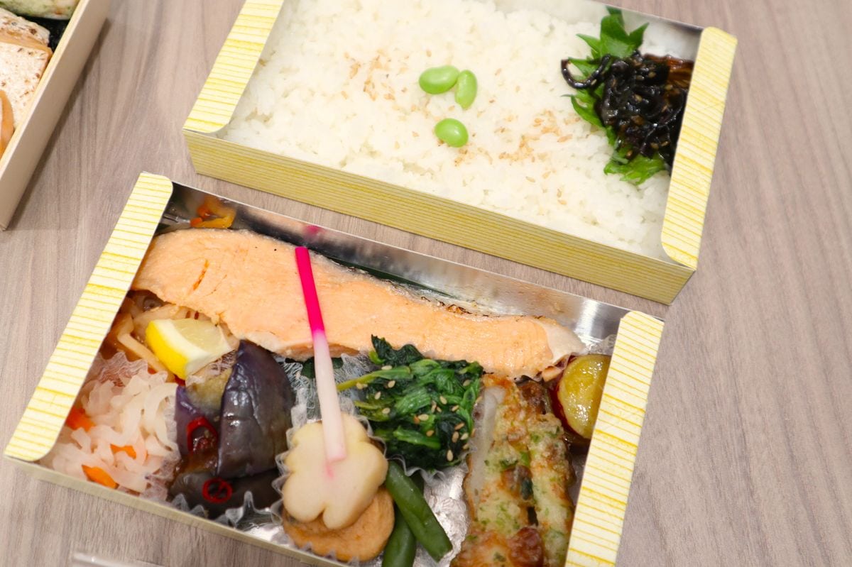 京香「【1 メイン】銀鮭西京漬け 2 段弁当」