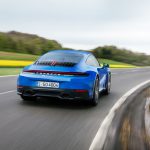 911カレラクーペは0-100km/h加速タイム4.1秒（スポーツクロノパッケージ仕様車は3.9秒）、最高速度は294km/hを誇る