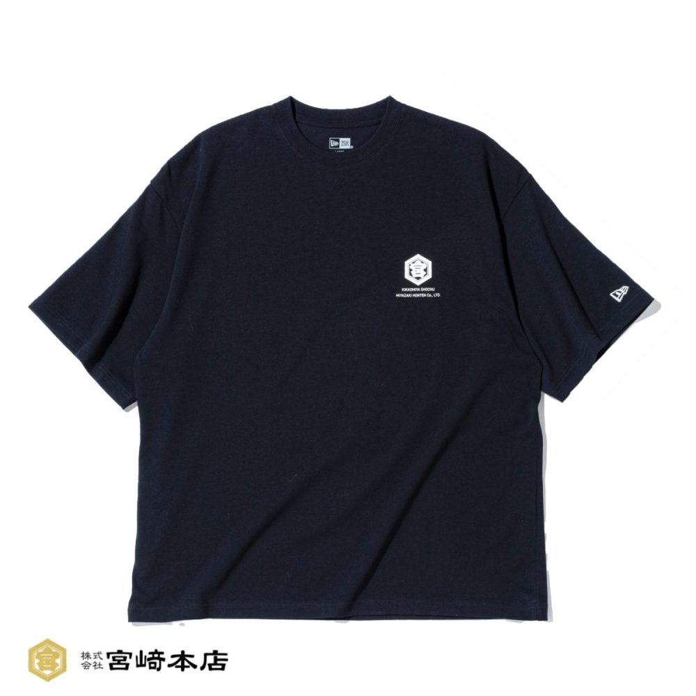 「半袖 コットン オーバーサイズド Tシャツ キンミヤ焼酎」￥6,050／ブラック