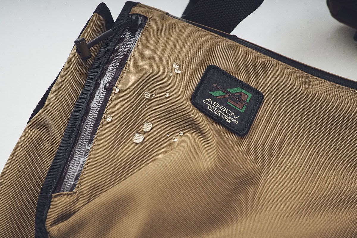 多彩な機能に驚くばかり」アッソブの高機能メッセンジャーバッグは