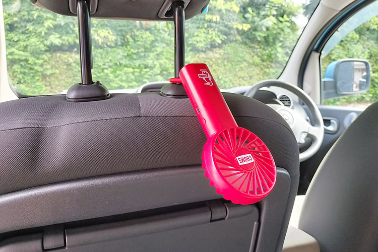 「人気付録が大活躍」チャムスのポータブル扇風機を“暑夏のソト・ナカ・車内”で使ってみたら有能すぎた