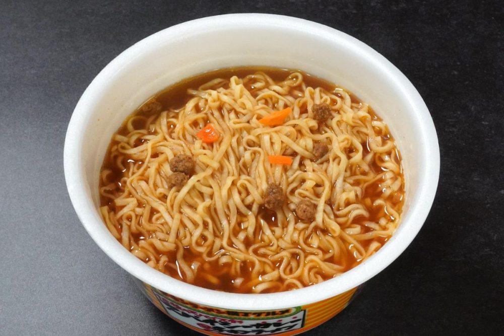 日清食品 チキンラーメンどんぶり 18種のスパイス香るスパイシーカレー