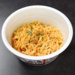 日清食品 チキンラーメンどんぶり 花椒香る汁なし担々麺