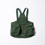 「Versatile Tackle Vest , KEEPGREENモデル」￥17,600／フォレストグリーン