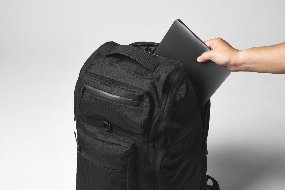 WORKMAN　アンブレテックスグランドバックパック ワークマンのタフすぎるバッグ」キャンプから出張まで◎の万能型