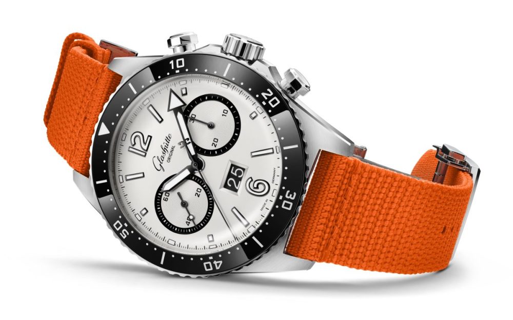 グラスヒュッテ・オリジナル「SeaQ クロノグラフ（シルバースクリーン）」￥2,079,000～2,123,000／自動巻／43.2㎜径／30気圧防水／パワーリザーブは最長70時間