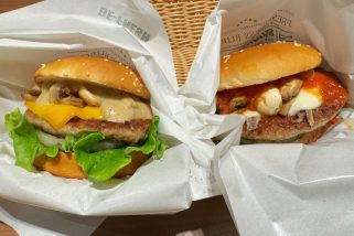 「月見に飽きたら“キノコ”はいかが？」フレッシュネスバーガー“秋にしか食べられない”新作＆定番を食べ比べ！グルメライター激推しの一品とは？