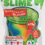 スカイブルー、ピンク、オレンジ(全6色)など、どの色が入っているかわからない「まぜまぜスライムカラーズ」。単色でも、混ぜてオリジナル色を作っても楽しい。￥495 ⓒ2024 Viacom International Inc. All Rights Reserved. Nickelodeon, Slime and all related titles, logos andcharacters are trademarks of Viacom International Inc.