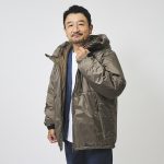 MonoMax編集長・奥家慎二。写真のダウンジャケットは私物