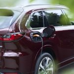 2.5Lエンジンにモーターと容量17.8kWhのリチウムイオンバッテリーを組み合わせた「PHEV」も設定