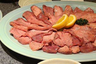 「牛タンのその焼き方もったいない」上タン・特上タン…本当にコスパがよいのはどれ？“意外と知らない”タン塩の焼き方・選び方を焼肉のプロが解説