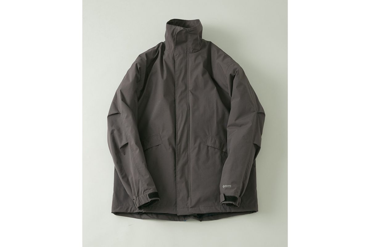 +phenix「『別注』WINDSTOPPER by GORE-TEX LABS 3WAYモッズコート」￥39,600／2色展開（グレー、ブラック）