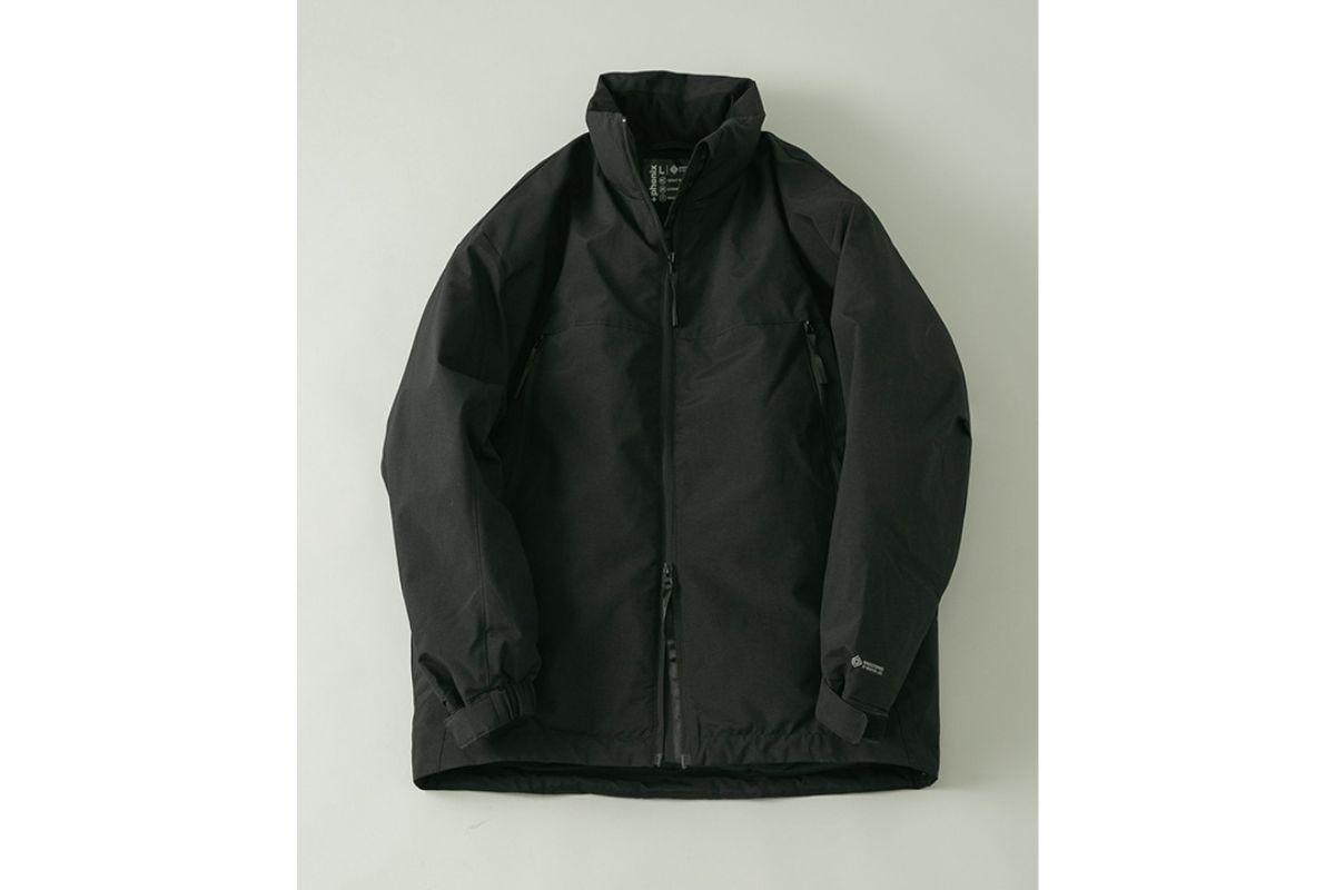 +phenix「『別注』WINDSTOPPER by GORE-TEX LABS ハッピージャケット」￥41,800／2色展開（グレー、ブラック）