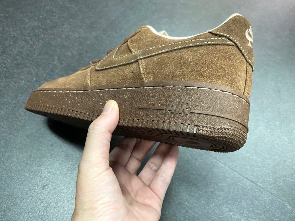 NIKE (WMNS) AIR FORCE 1'07 CACAO WOW ¥18,920 (税込)