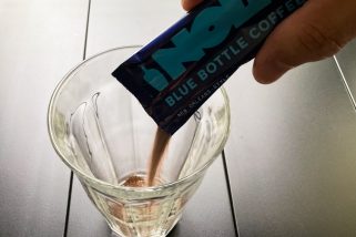 「これ本当にインスタントコーヒー？」って疑いたくなるほどコク深い…お湯いらずで溶ける粉粒“ブルーボトルコーヒーのノラ”を体験レビュー