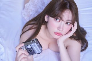 ※要確認【発売前重版も決定】小嶋陽菜のラスト“かもしれない”写真集が10/28に発売！約10年ぶりとなる作品に詰まった魅力とは？