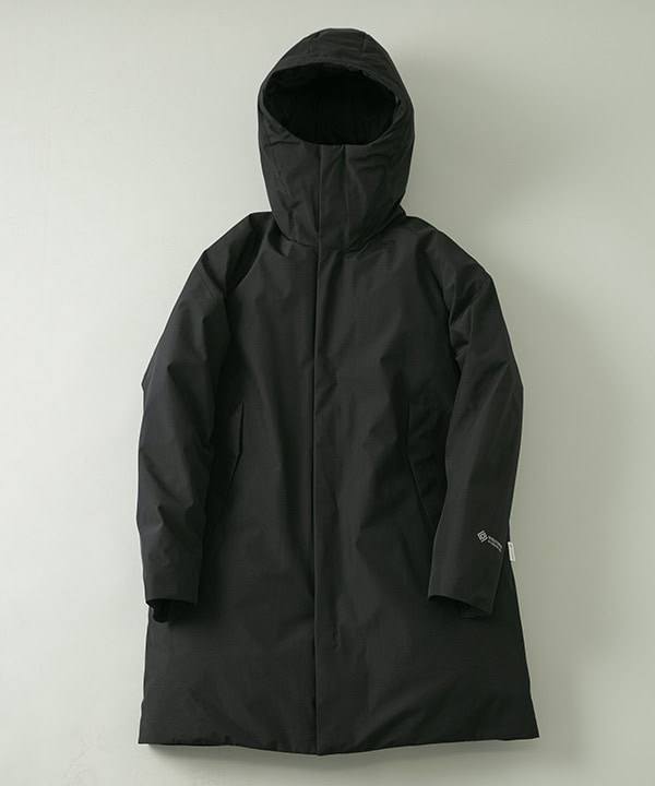 +phenix「『別注』WINDSTOPPER by GORE-TEX LABS マウンテンパーカー」￥30,800／3色展開（ネイビー、ブラック、ブラウン）